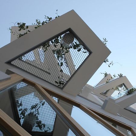 Qbic City Hotel Larnaca Bagian luar foto
