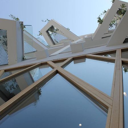 Qbic City Hotel Larnaca Bagian luar foto