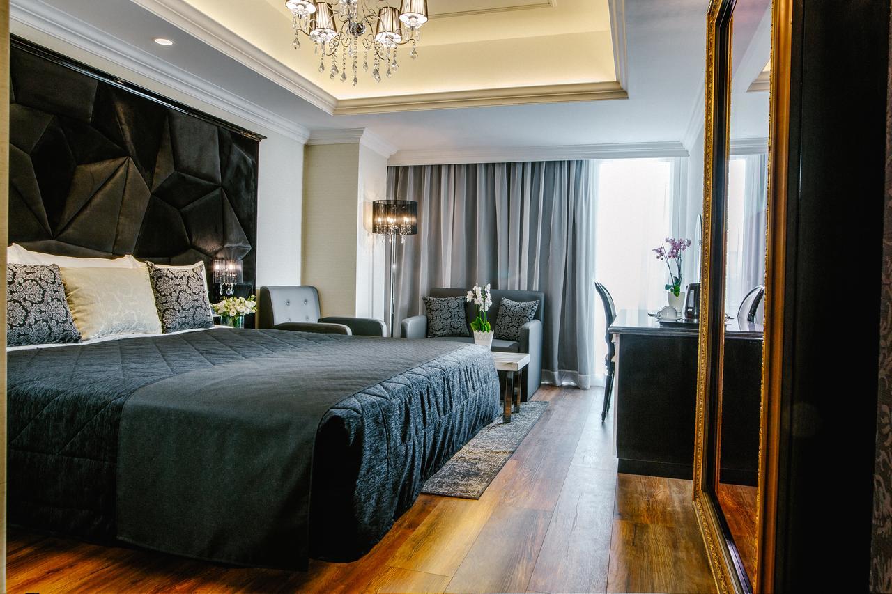 Qbic City Hotel Larnaca Bagian luar foto