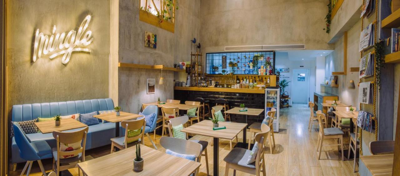 Qbic City Hotel Larnaca Bagian luar foto
