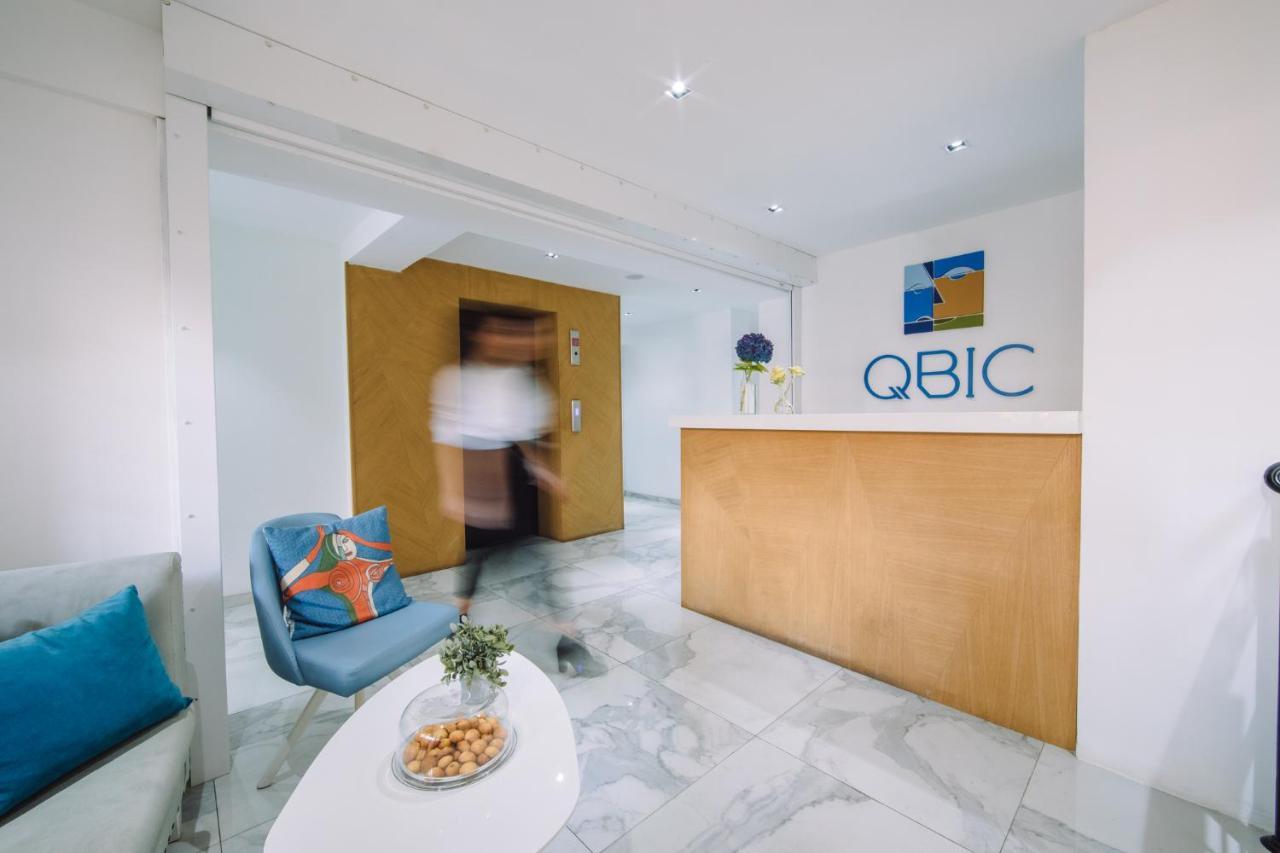 Qbic City Hotel Larnaca Bagian luar foto